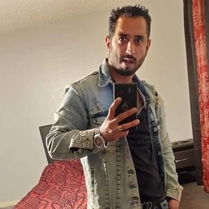 Meet your Posher, Alex